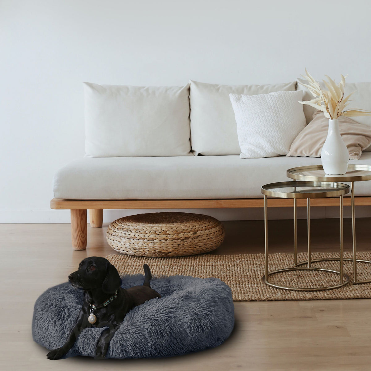 Premium Plush Donut Pet Bed - Comfortable and Washable Cushion for Dogs and Cats in Various Sizes