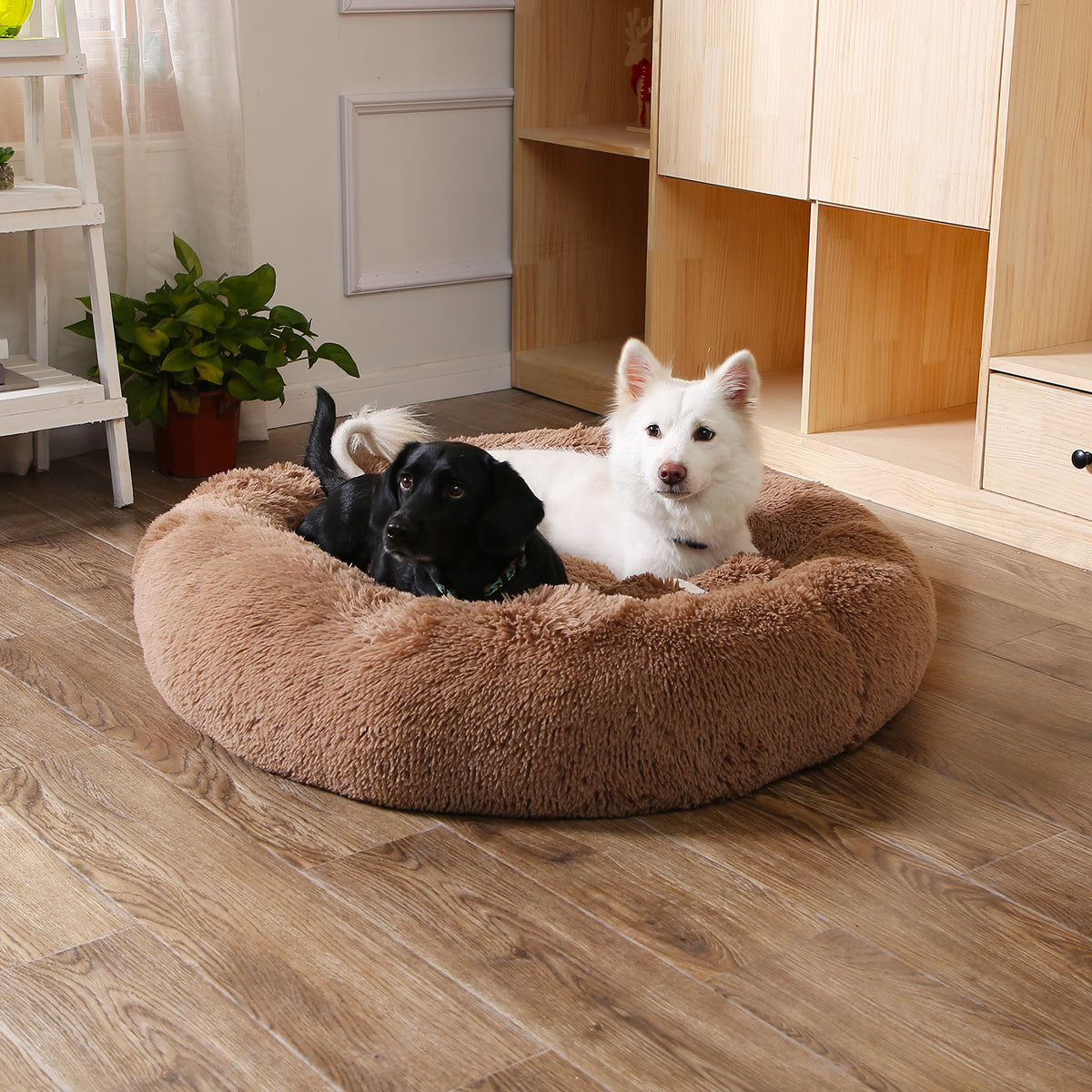 Premium Plush Donut Pet Bed - Comfortable and Washable Cushion for Dogs and Cats in Various Sizes